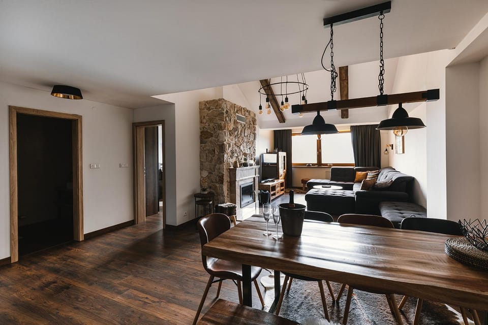 Living room, Dining area