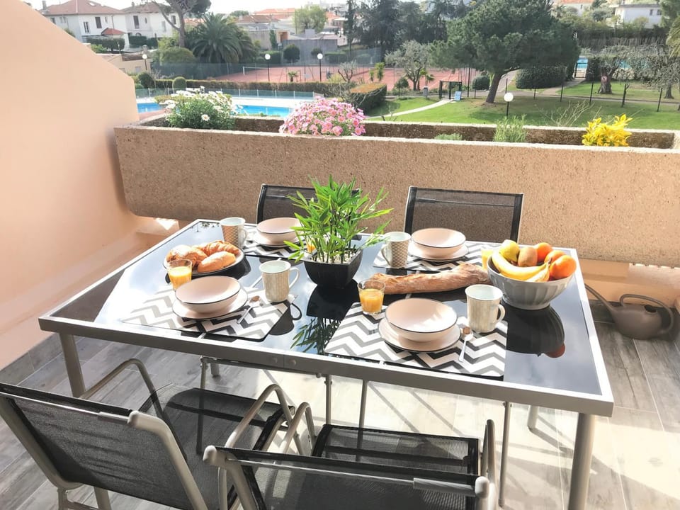 BBQ facilities, Garden, Balcony/Terrace