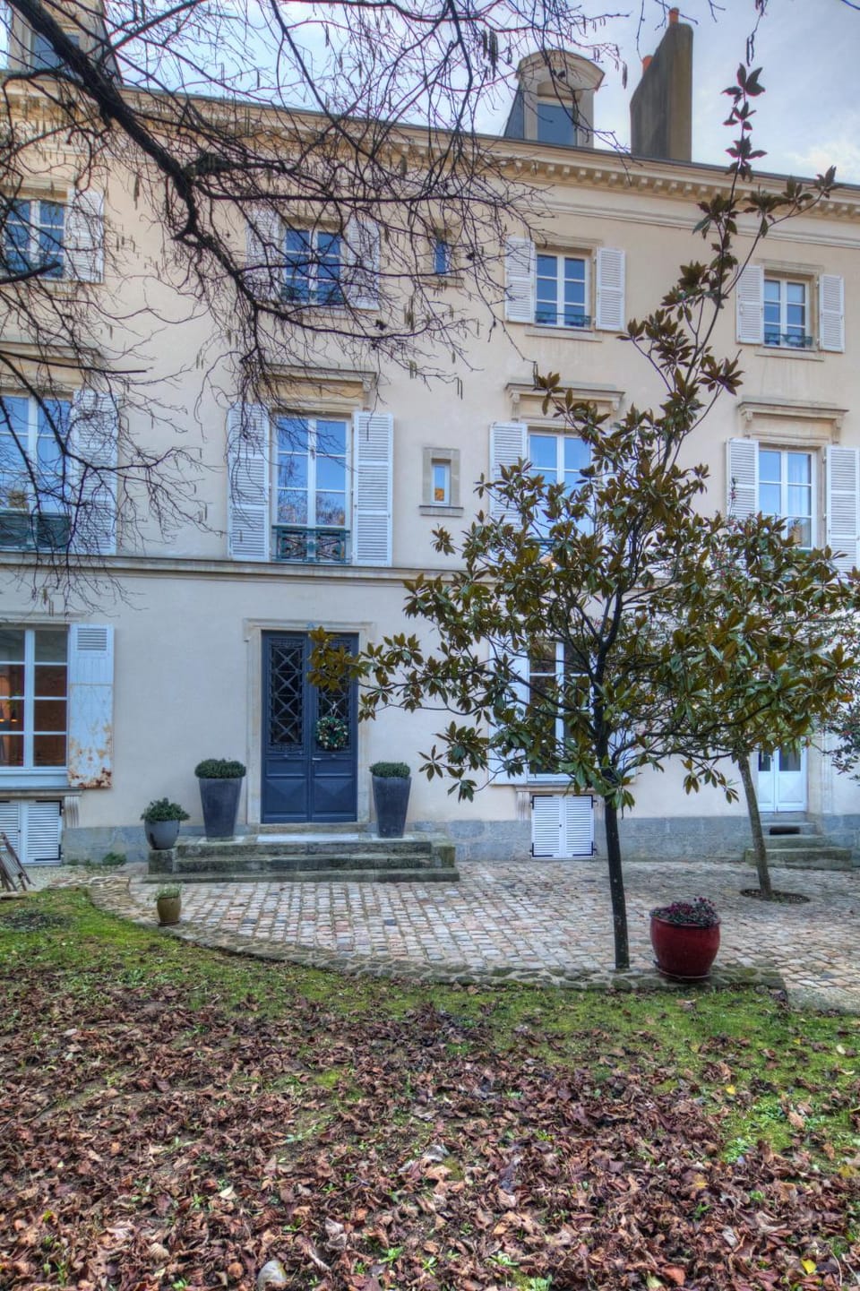 Property building, Facade/entrance