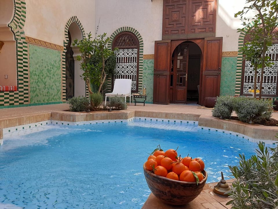 Swimming pool, Swimming pool