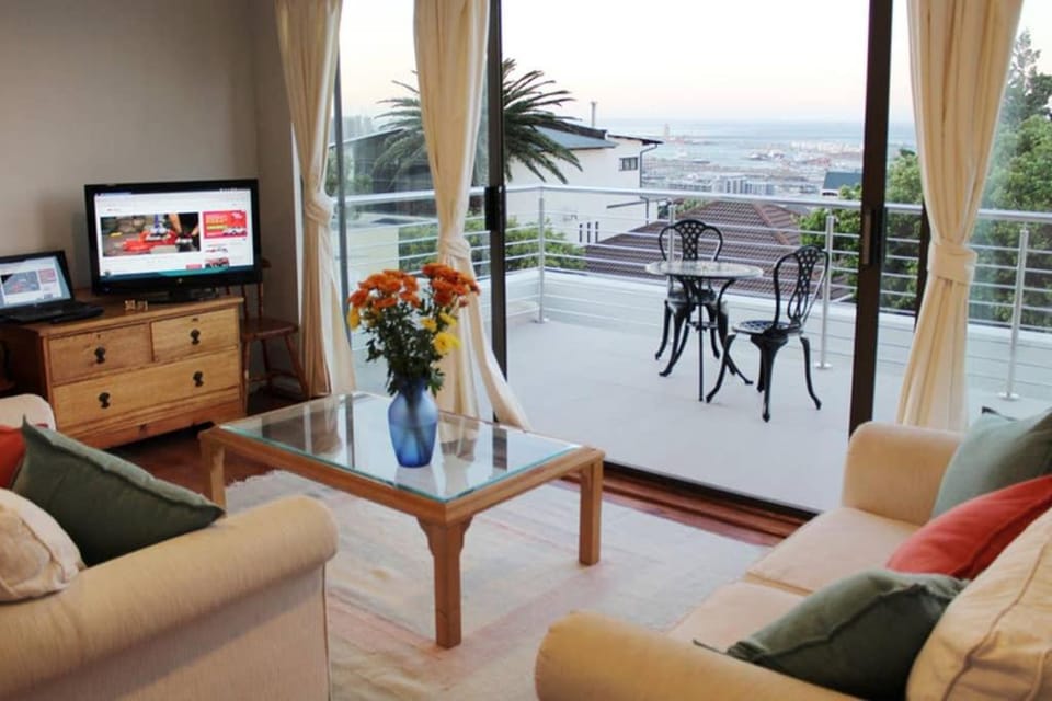Balcony/Terrace, Living room