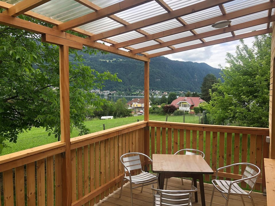 Natural landscape, View (from property/room), Balcony/Terrace, Dining area, Mountain view