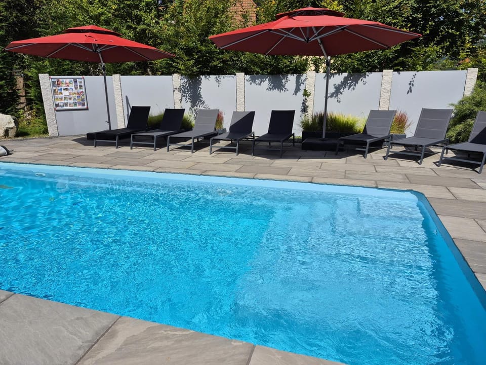 Patio, Day, Pool view, Swimming pool, sunbed