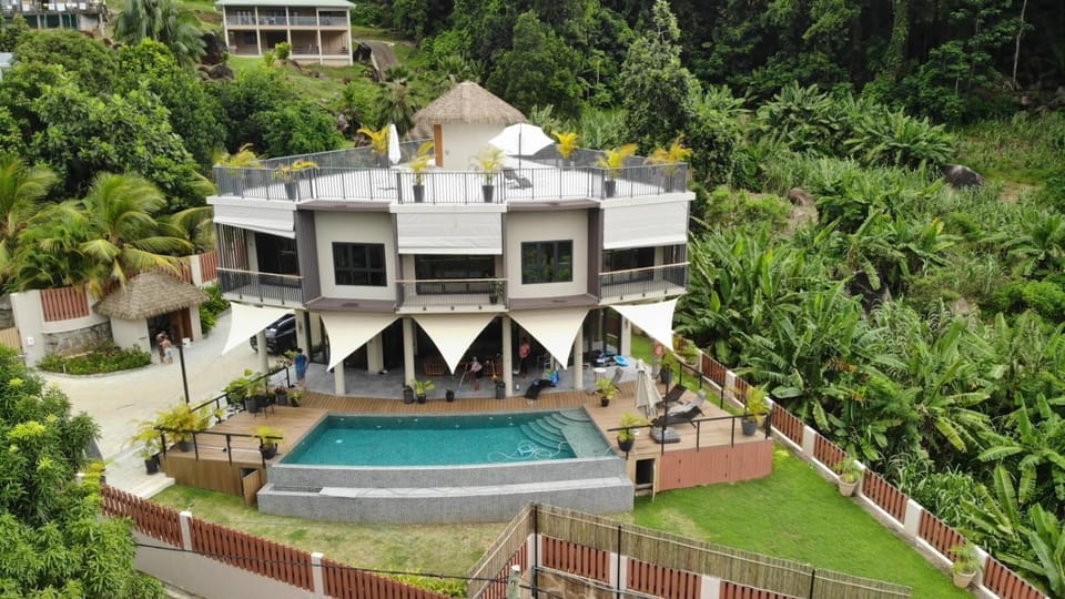 Property building, Swimming pool