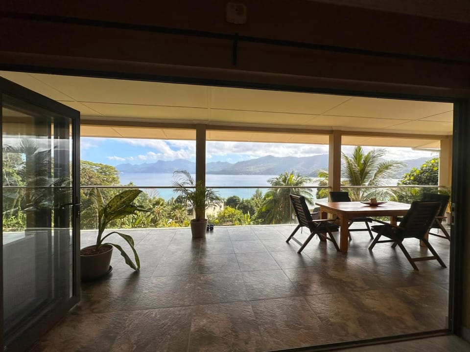 Natural landscape, Balcony/Terrace, Sea view