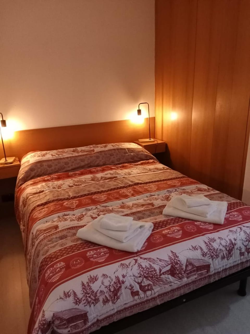 Bed, Bedroom, wardrobe