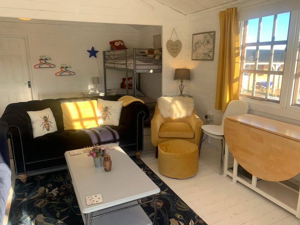 Owls Nest Log Cabin Cabin in England