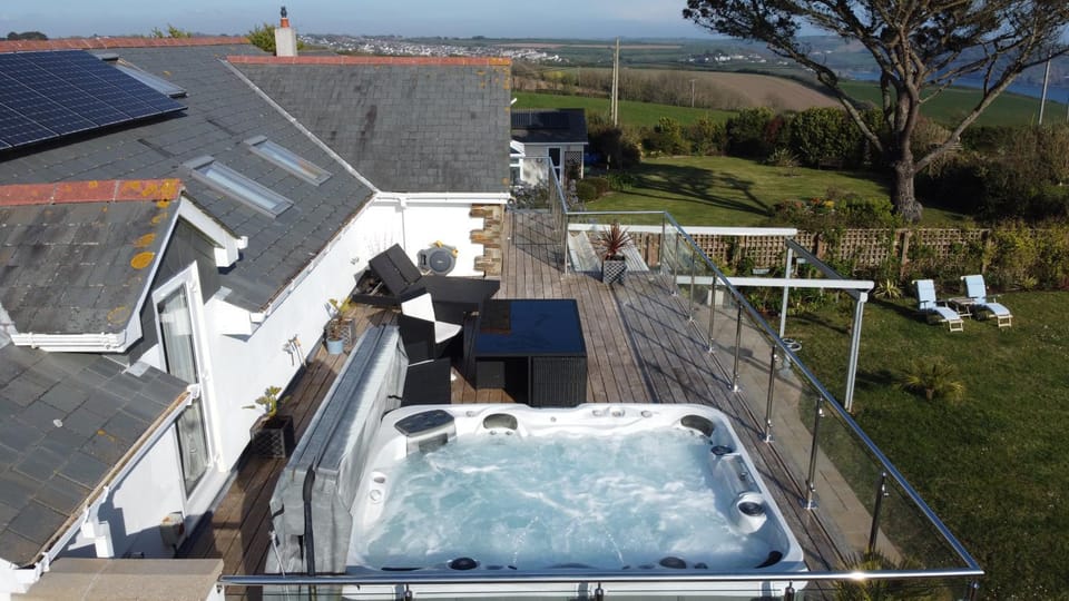 Bird's eye view, Spa and wellness centre/facilities