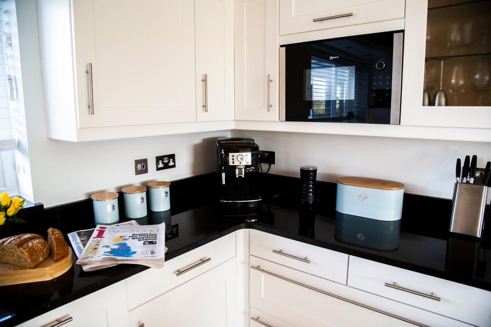 Coffee/tea facilities, Kitchen or kitchenette