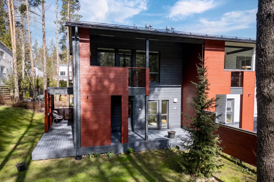 Property building, Garden, sunbed