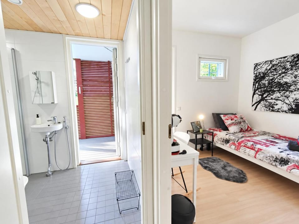Facade/entrance, Bathroom, Bedroom