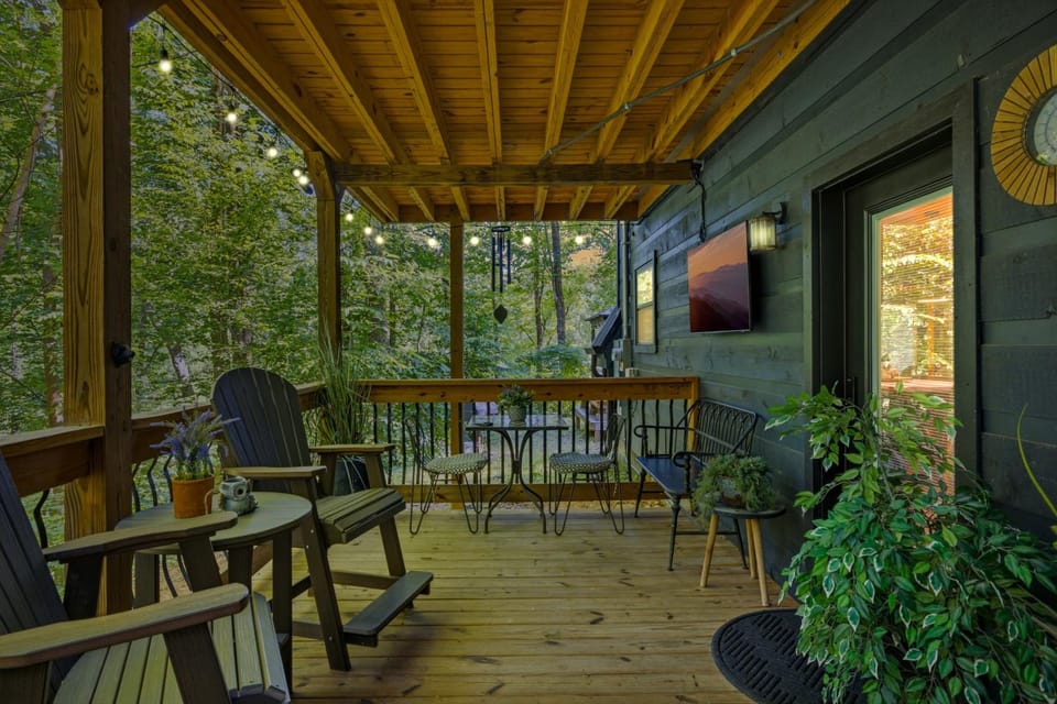 Whispering Waters cabin Cabin in Gatlinburg