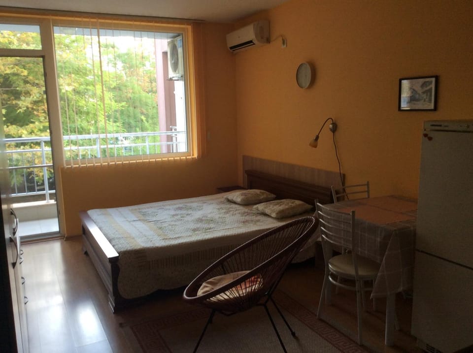 Marina Studio Apartment in Burgas