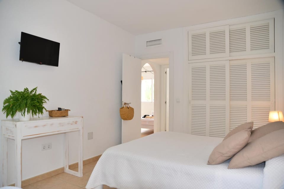 Apartamentos CostaMar 1; Apartamento nº11 Apartment in Es Pujols