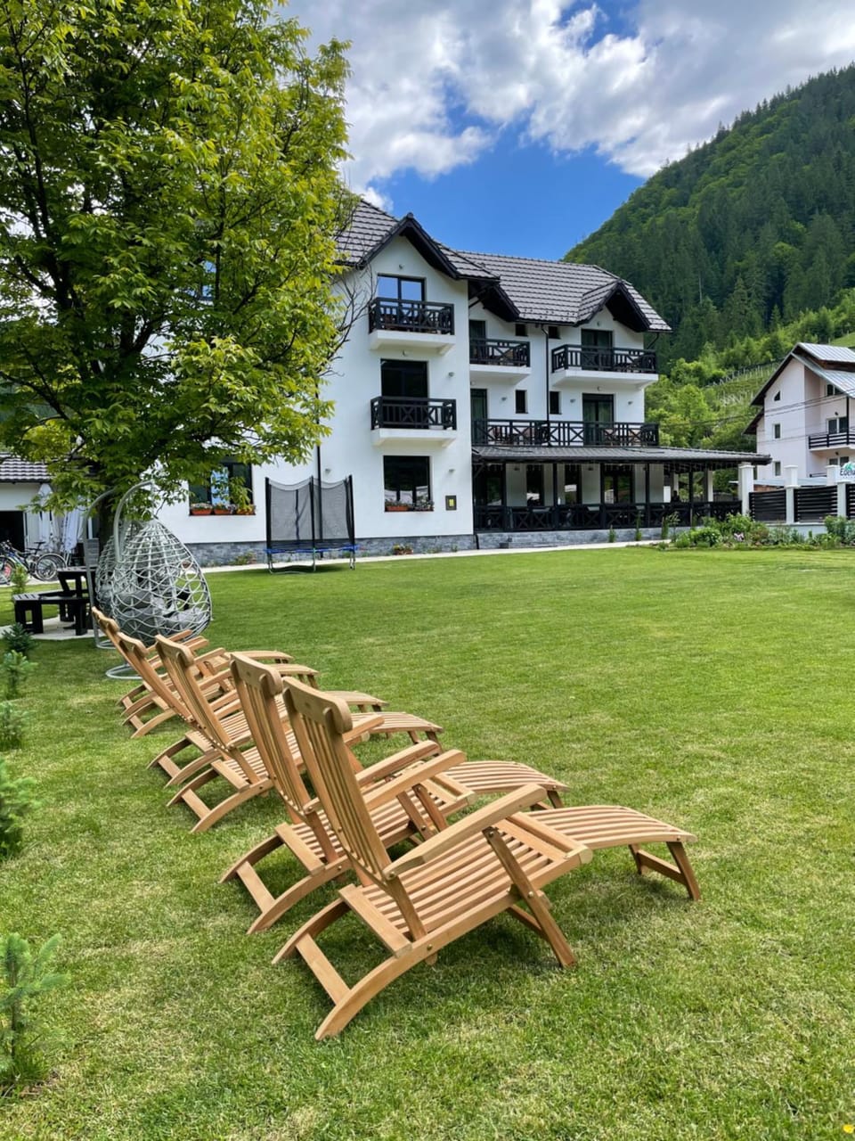 Property building, Garden, Seating area