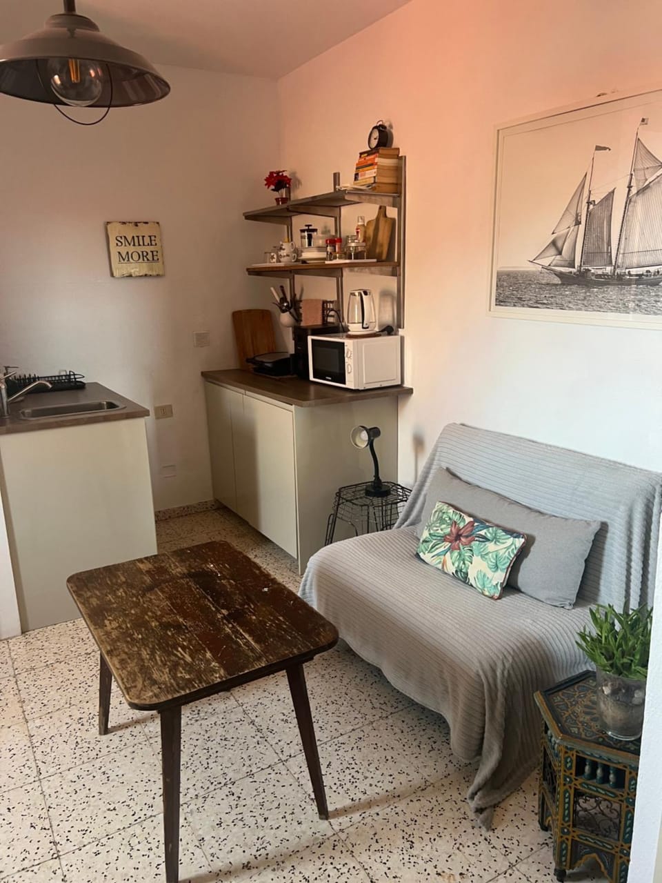 Kitchen or kitchenette, Seating area
