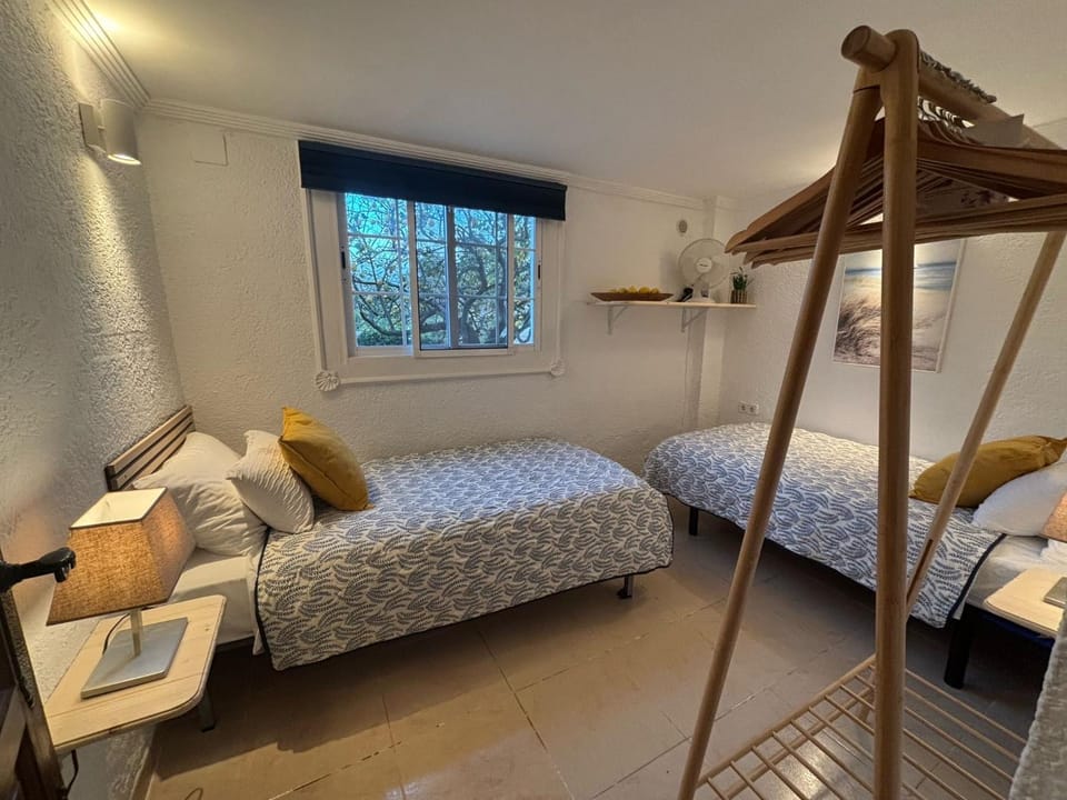 Bed, Photo of the whole room