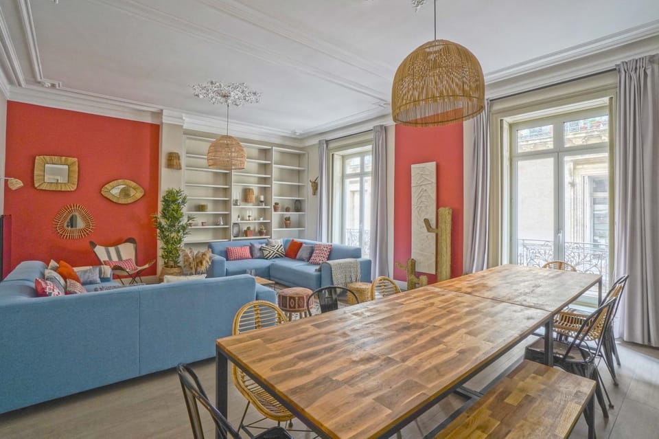 Living room, Seating area, Dining area