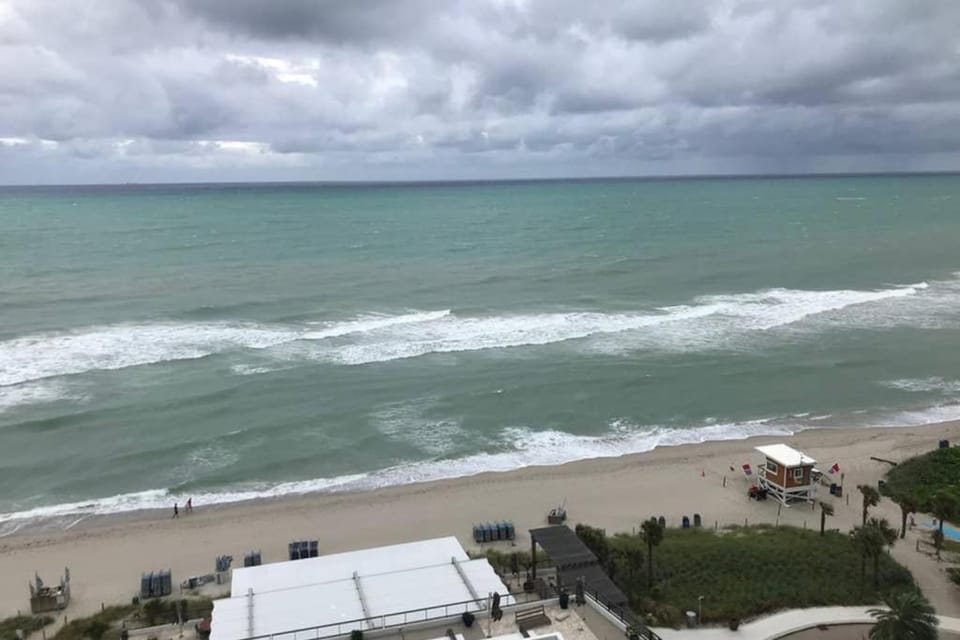 Hollywood Beach luxury condo-HBH Apartment in Hollywood Beach