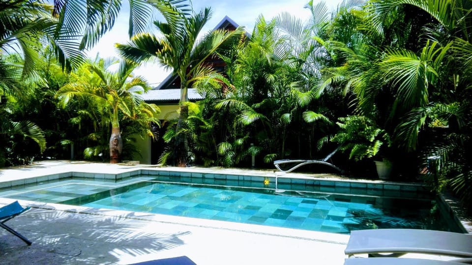 jacuzzi et piscine villa Akiba Vacation rental in Réunion