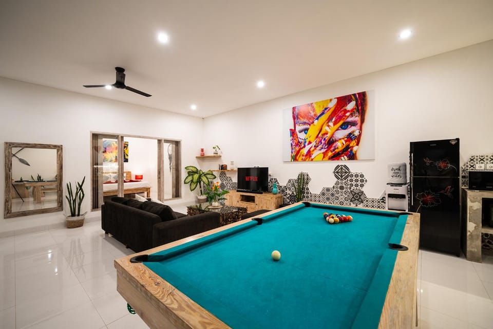 Billiard, Living room