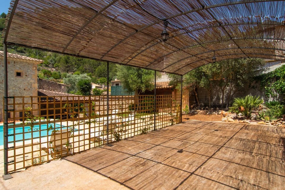 Fabulous Rural House with views to the mountains with swimming pool House in Pla de Mallorca