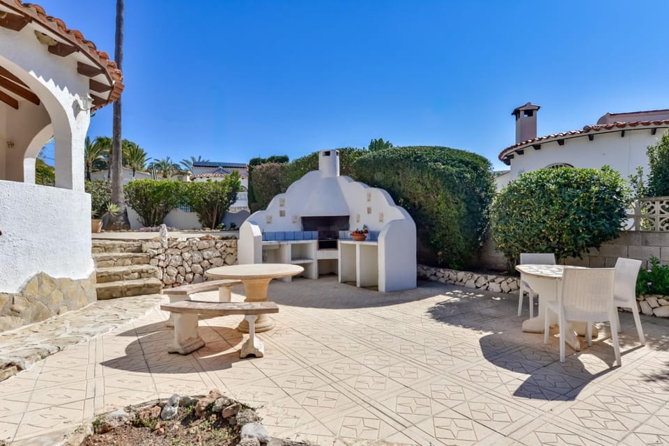 BBQ facilities, Seating area