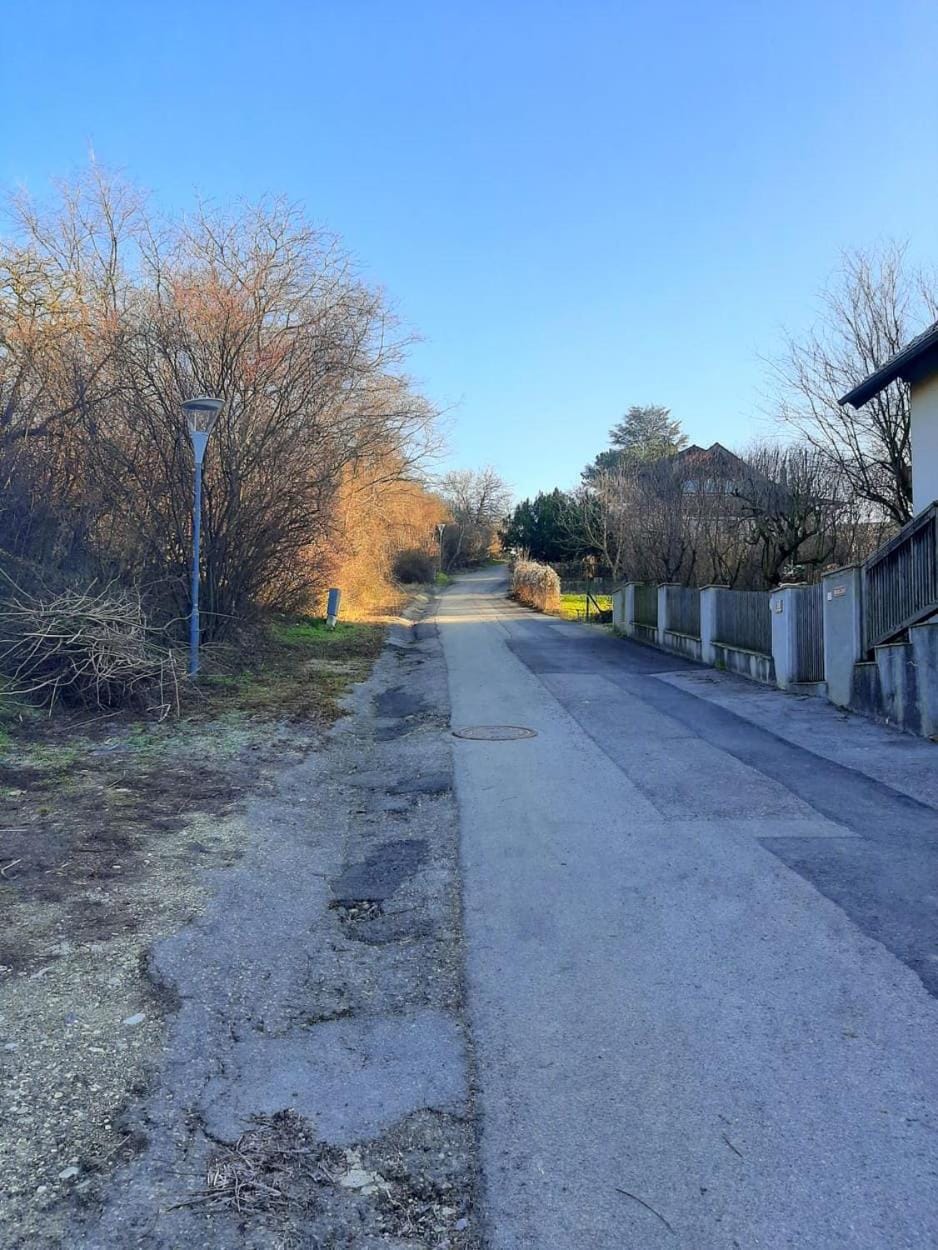 Neighbourhood, Natural landscape, Hiking, Street view, Parking