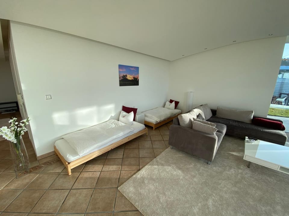 Bed, Living room, Photo of the whole room, Bedroom