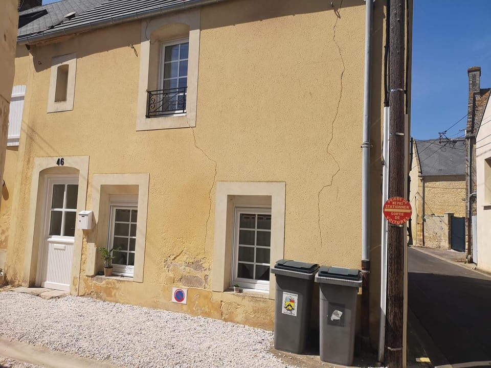 Charmante petite maison de la côte Normande House in Courseulles-sur-Mer