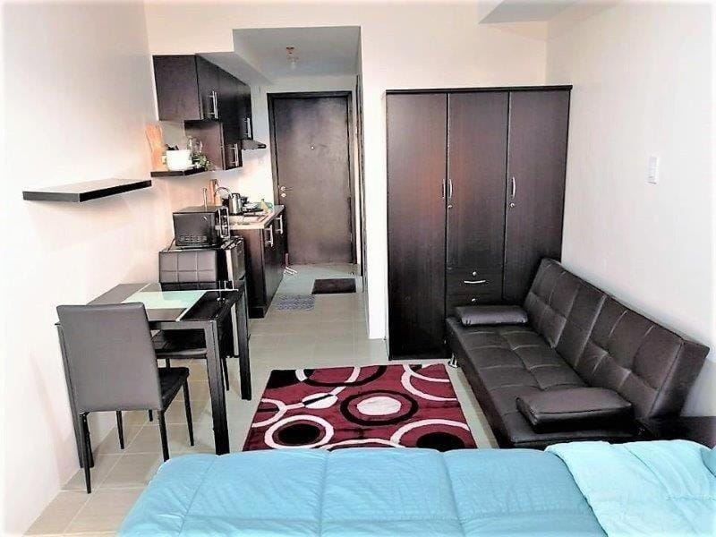 City View Condotel- Short and Long Term Staycation Apartment in Pasig
