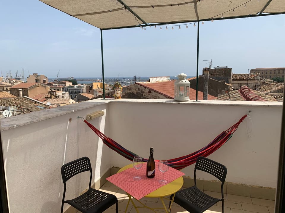 Alfredo Apartment a casa di alfredo House in Palermo