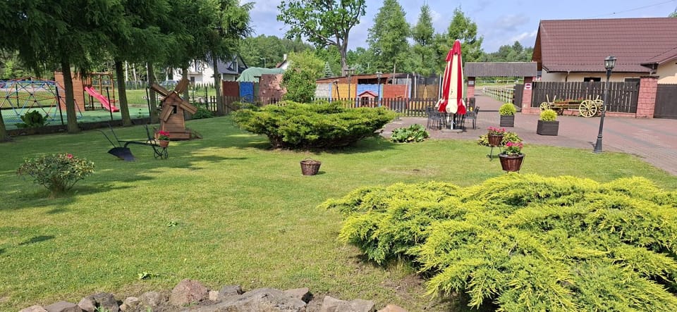 Stajnia pod Dębem Bed and Breakfast in Masovian Voivodeship