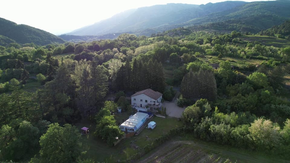 Property building, Day, Natural landscape, Bird's eye view, Mountain view