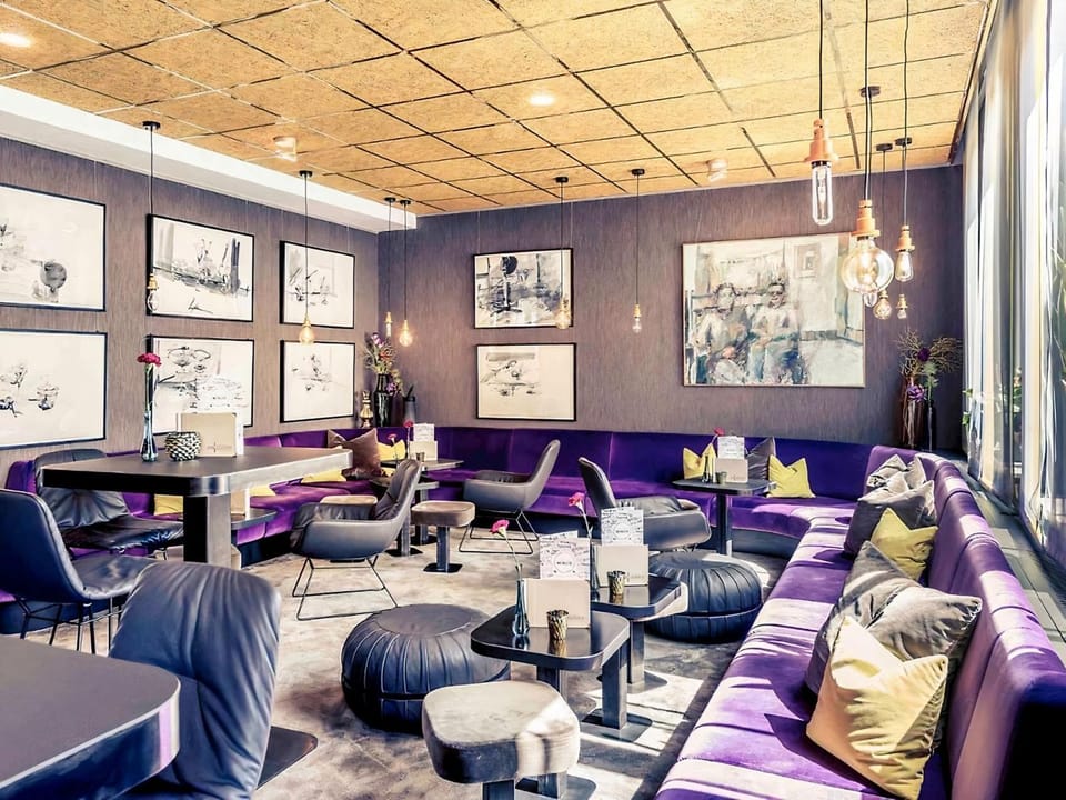 Lounge or bar