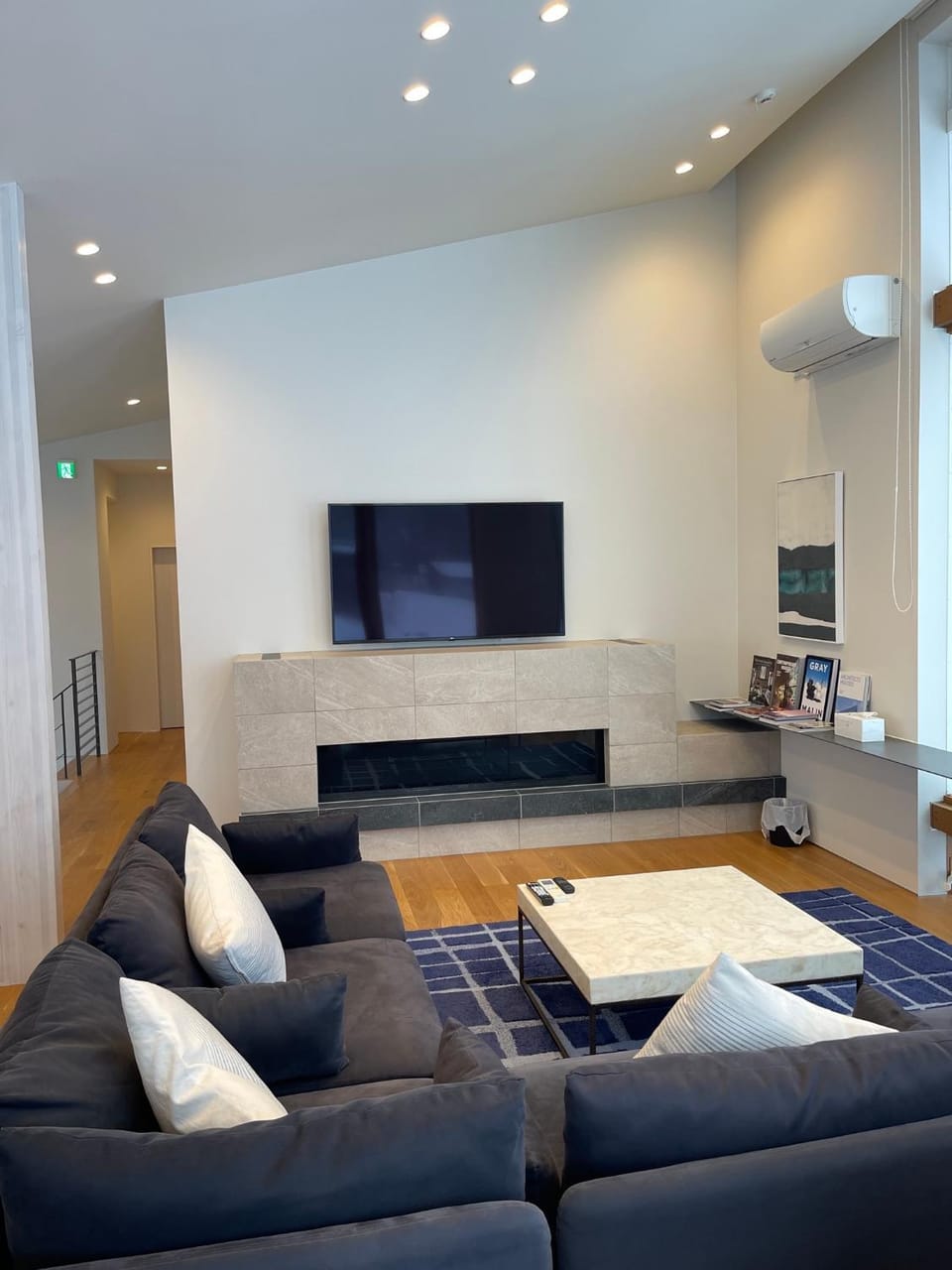 Communal lounge/ TV room, Living room
