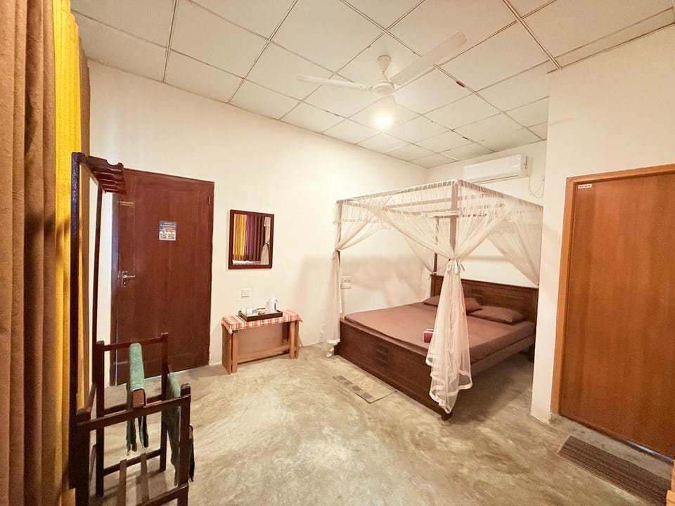 Coconut Reach Bed and Breakfast in Mirissa