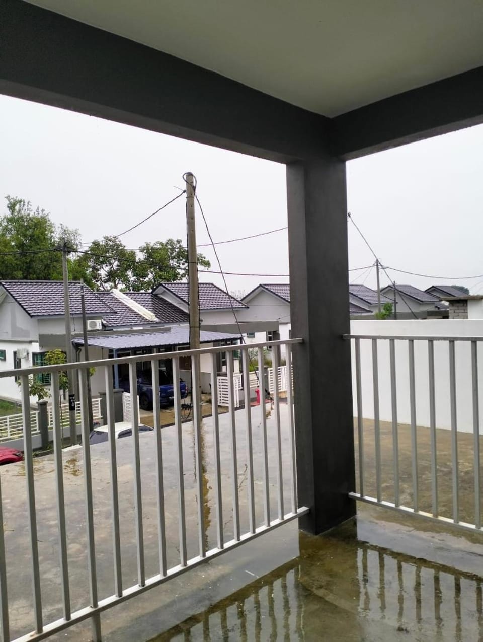 Property building, Neighbourhood, Balcony/Terrace, Balcony/Terrace, Quiet street view