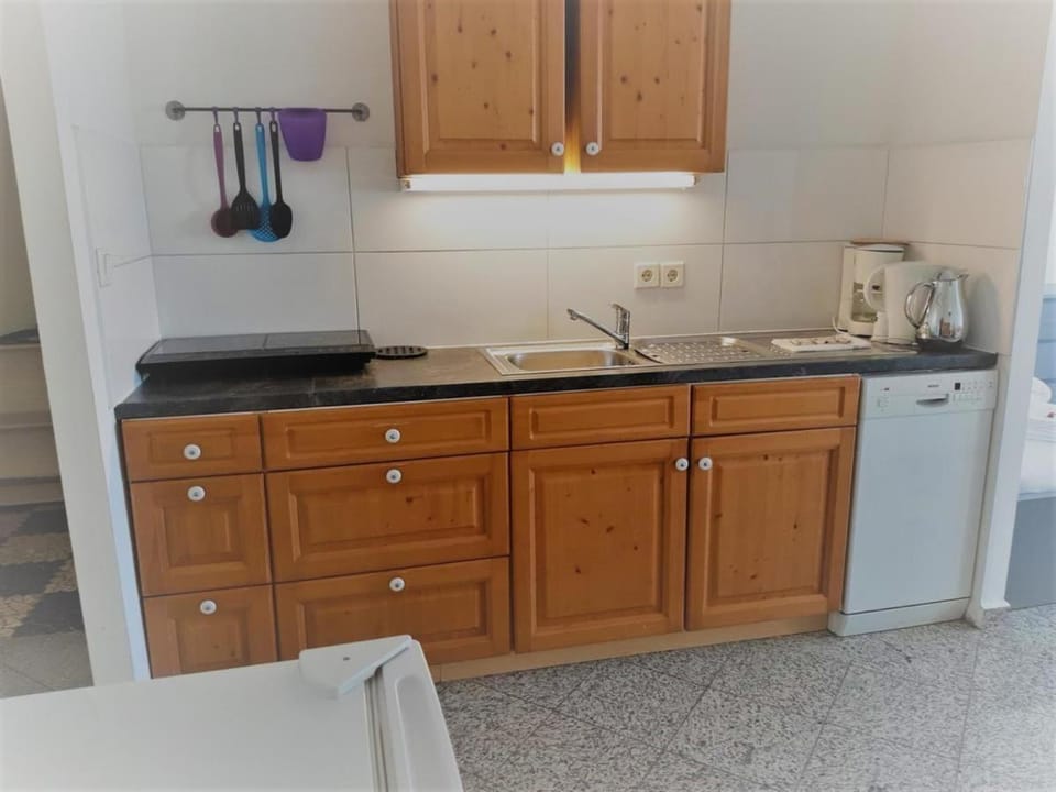 Mehrbettzimmer Hamburg 3 Betten Küche BoLA 2 Apartment in Hamburg