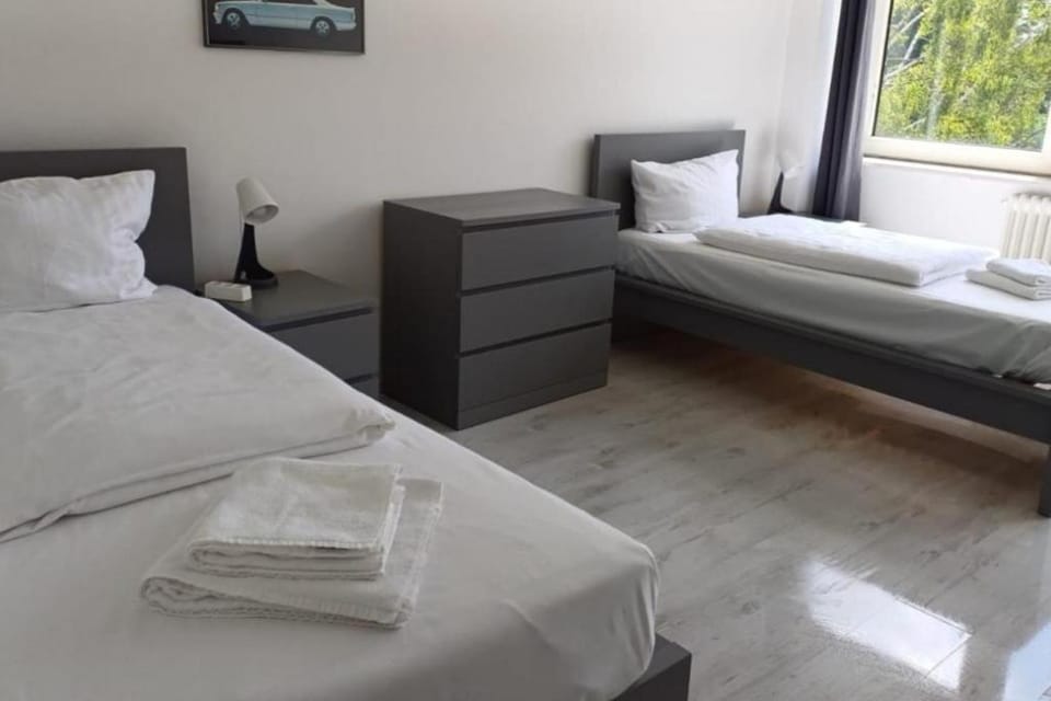 BoLA 7 Mehrbettapartment Hamburg 2 Betten Monteure, Küche, Bad Apartment in Hamburg