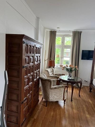 BoLA 25 günstige zentrale Wohnung mit Parkplatz Apartment in Hamburg