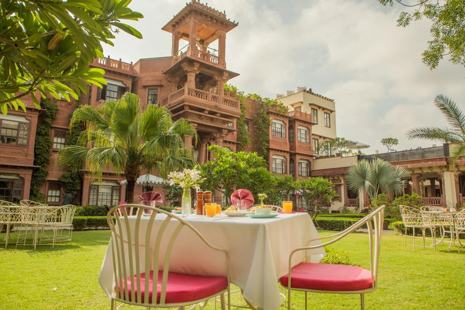 Property building, Breakfast