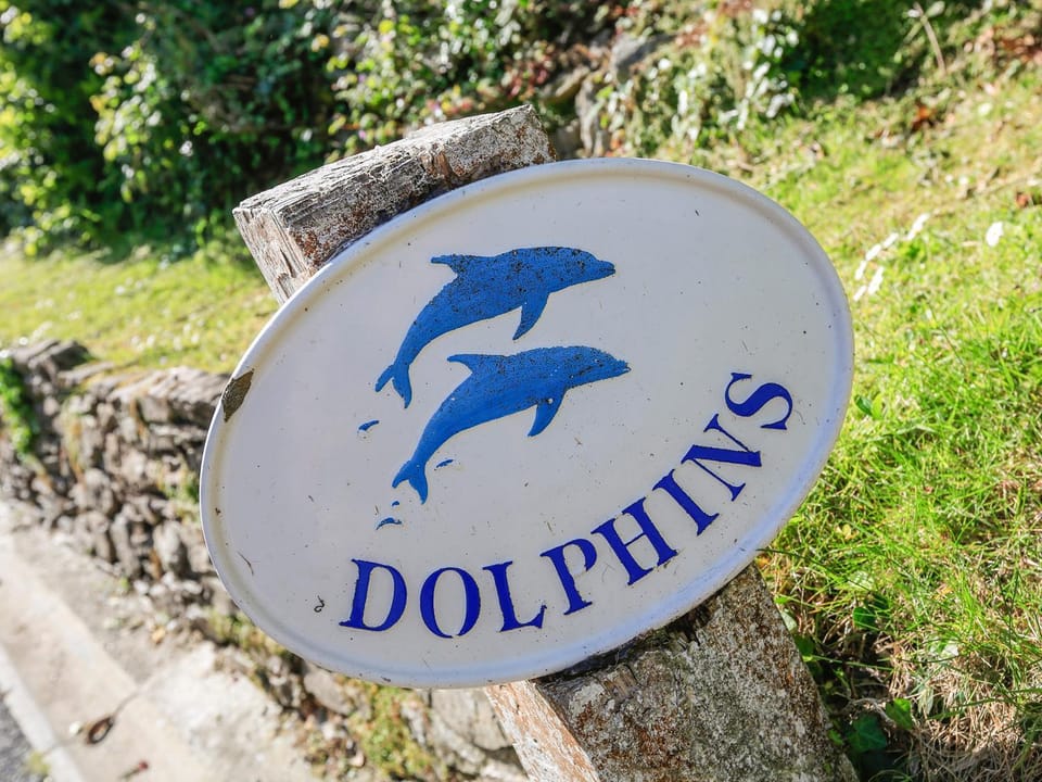 Dolphins House in Salcombe