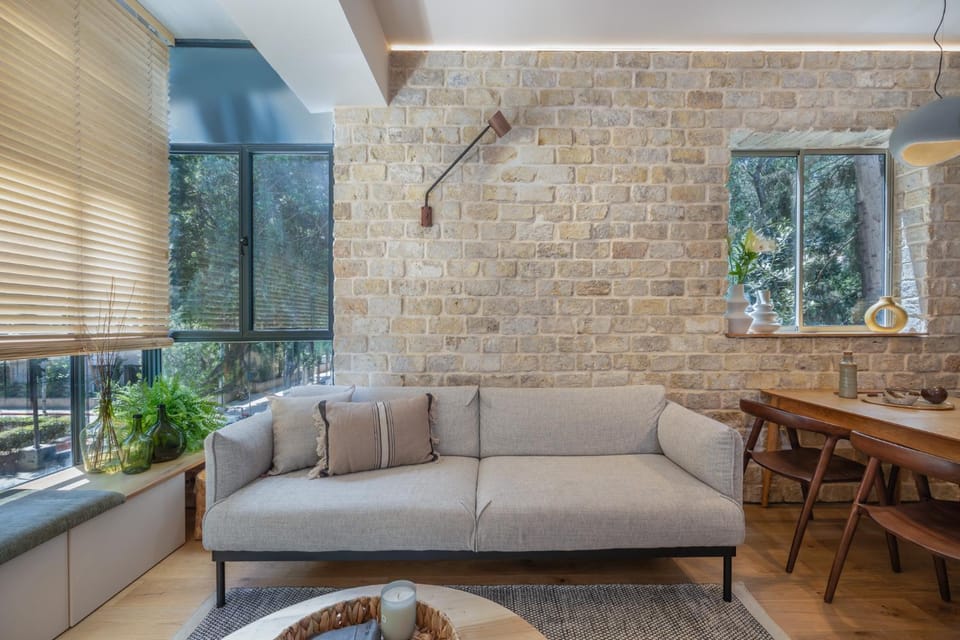 Communal lounge/ TV room, Living room