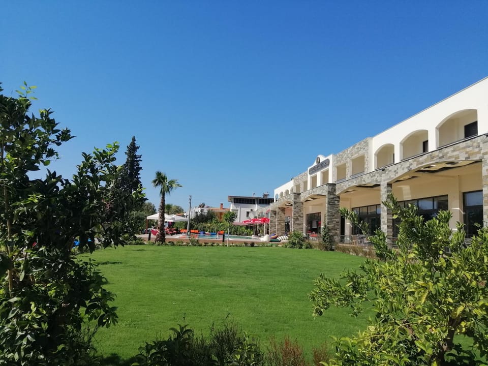 Property building, Garden