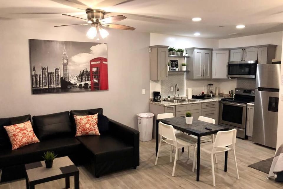NEW 2 BEDROOM LUXURY APARTMENT -GREAT LOCATION -MODERN Apartment in Rocky Point