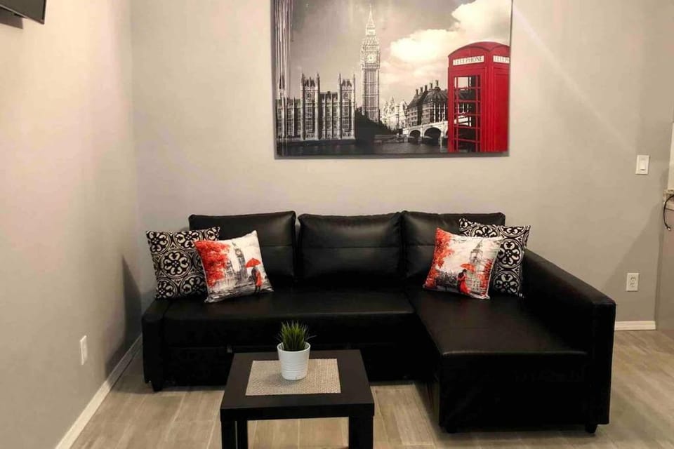 NEW 2 BEDROOM LUXURY APARTMENT -GREAT LOCATION -MODERN Apartment in Rocky Point