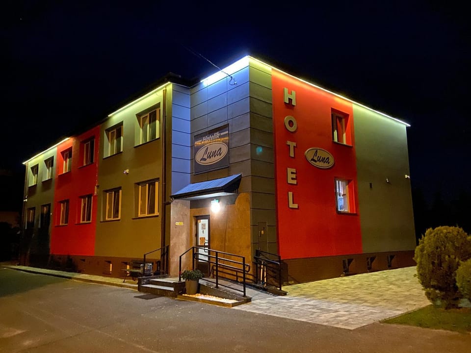 Luna Noclegi i Zakwaterowanie Apartment hotel in Lviv Oblast