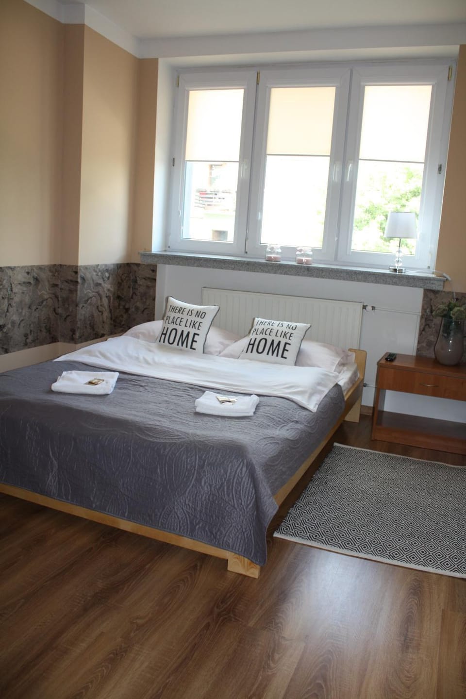 Luna Noclegi i Zakwaterowanie Apartment hotel in Lviv Oblast