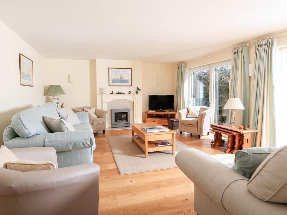 Courtenay Villa House in Salcombe